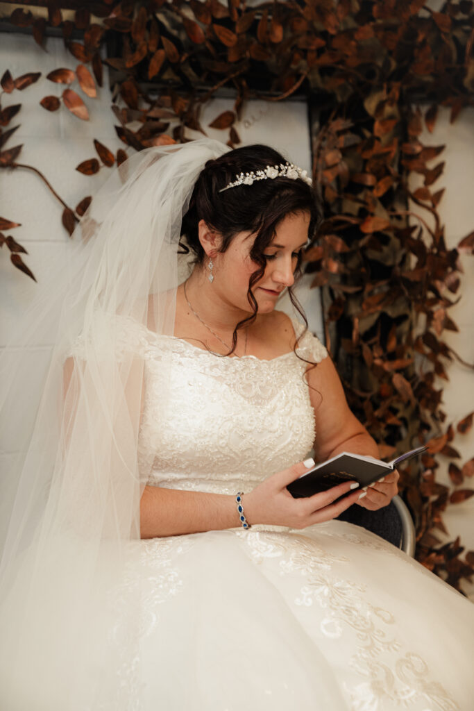 bride reading vows